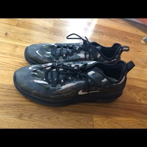Mens nike camo sneakers